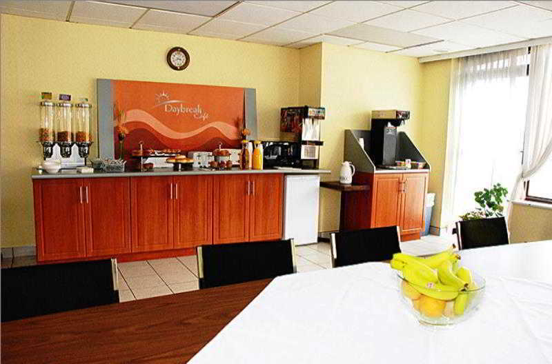 Quality Inn & Suites Downtown Виндзор Ресторан фото